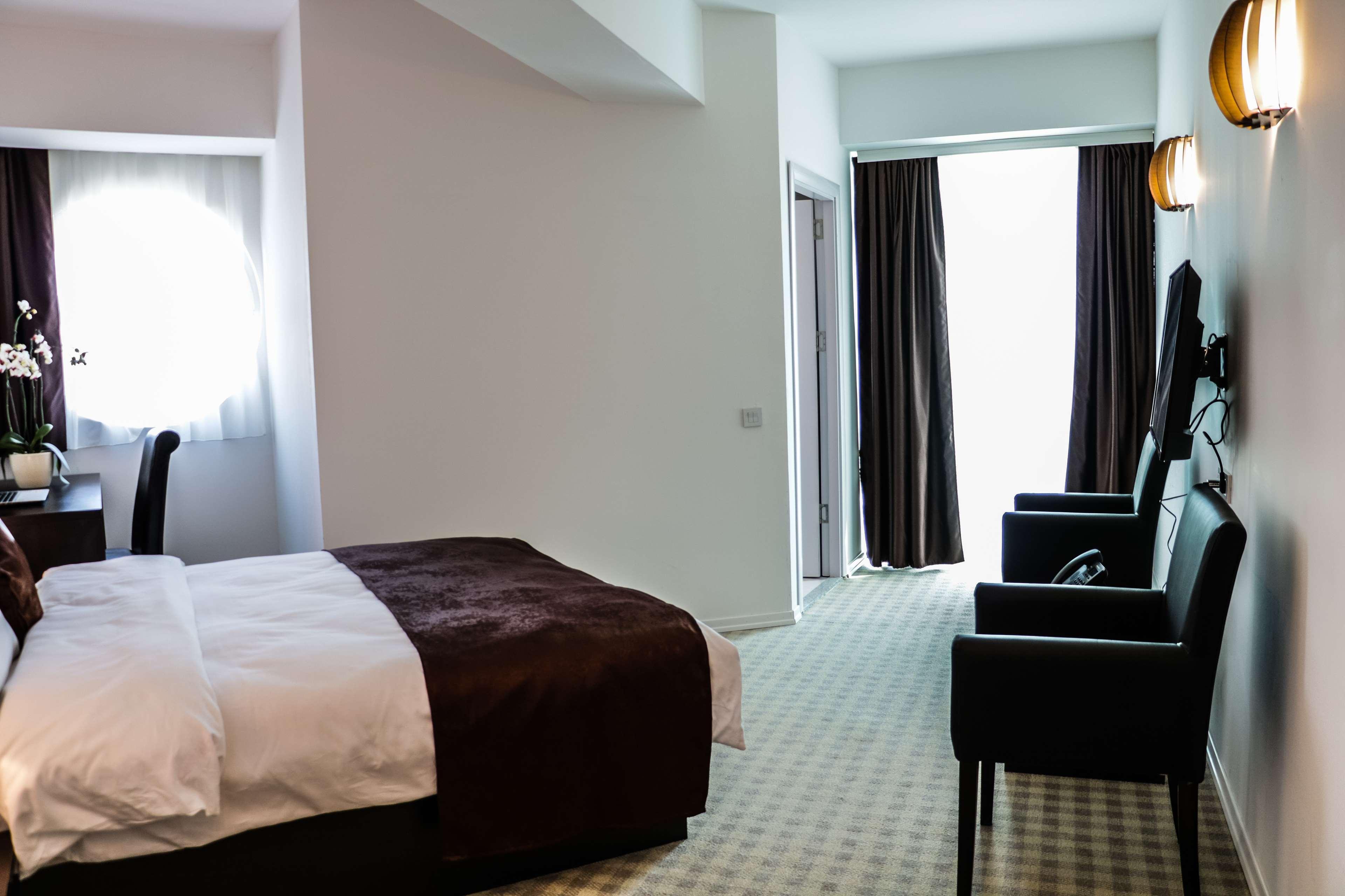 Best Western Hotel Galla Sllatine e Madhe Eksteriør bilde